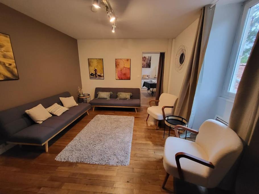 Apartamento Le P'Tit Nid Parthenay Exterior foto