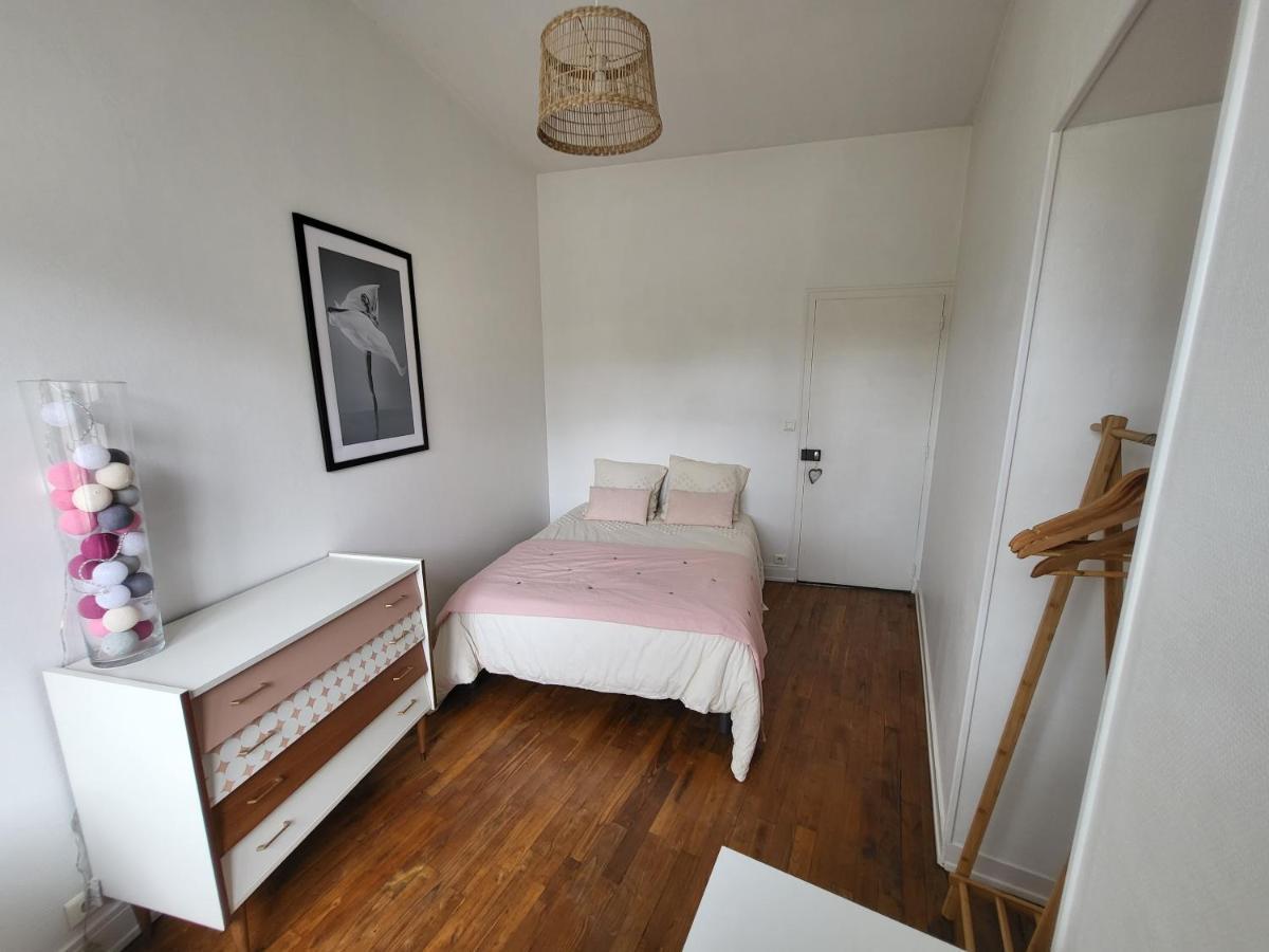 Apartamento Le P'Tit Nid Parthenay Exterior foto
